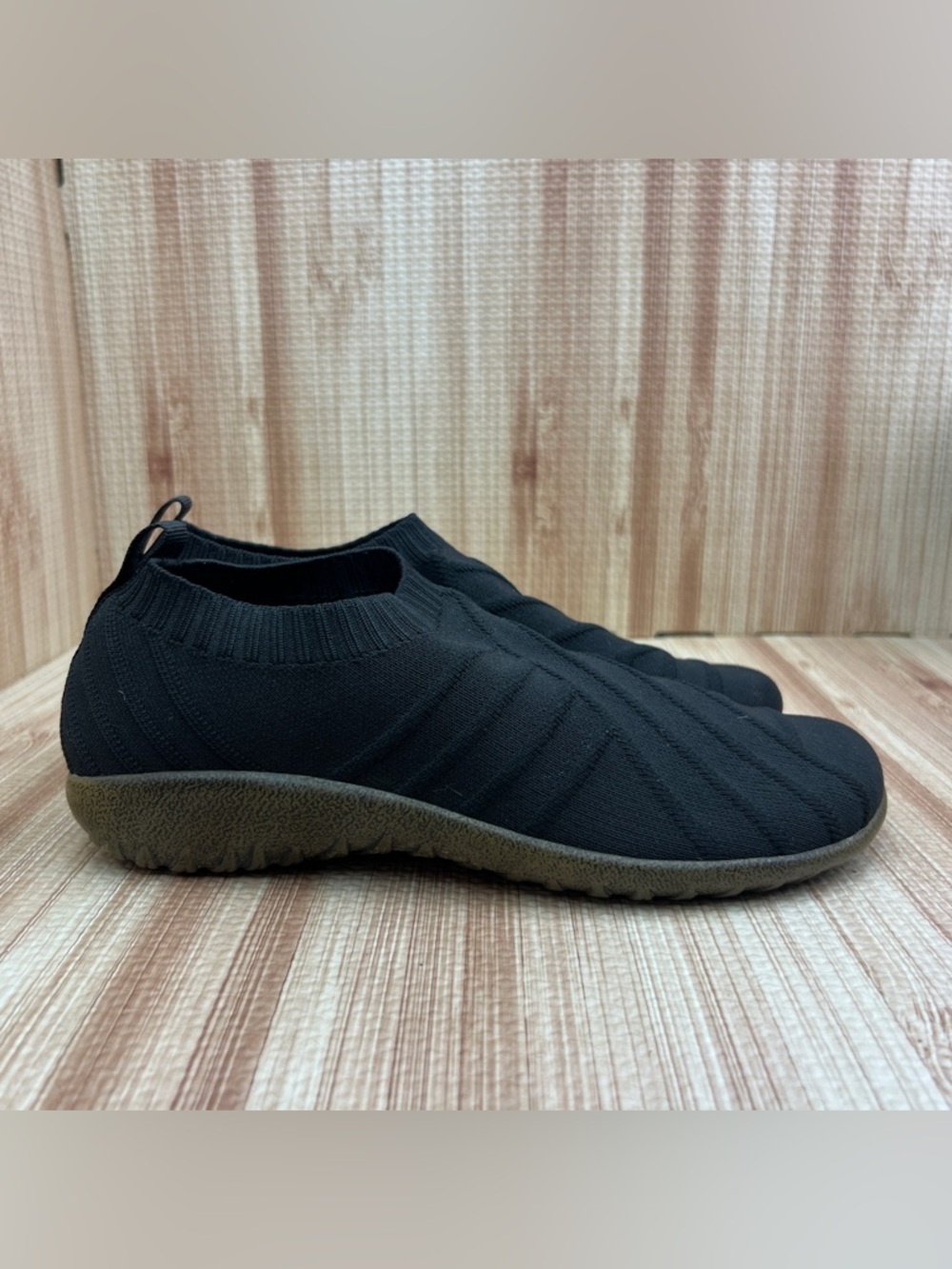 Naot Womens OKAHU Black VEGAN Slip On Comfort Shoes Sneakers Sz 39 / US 8 - 8.5